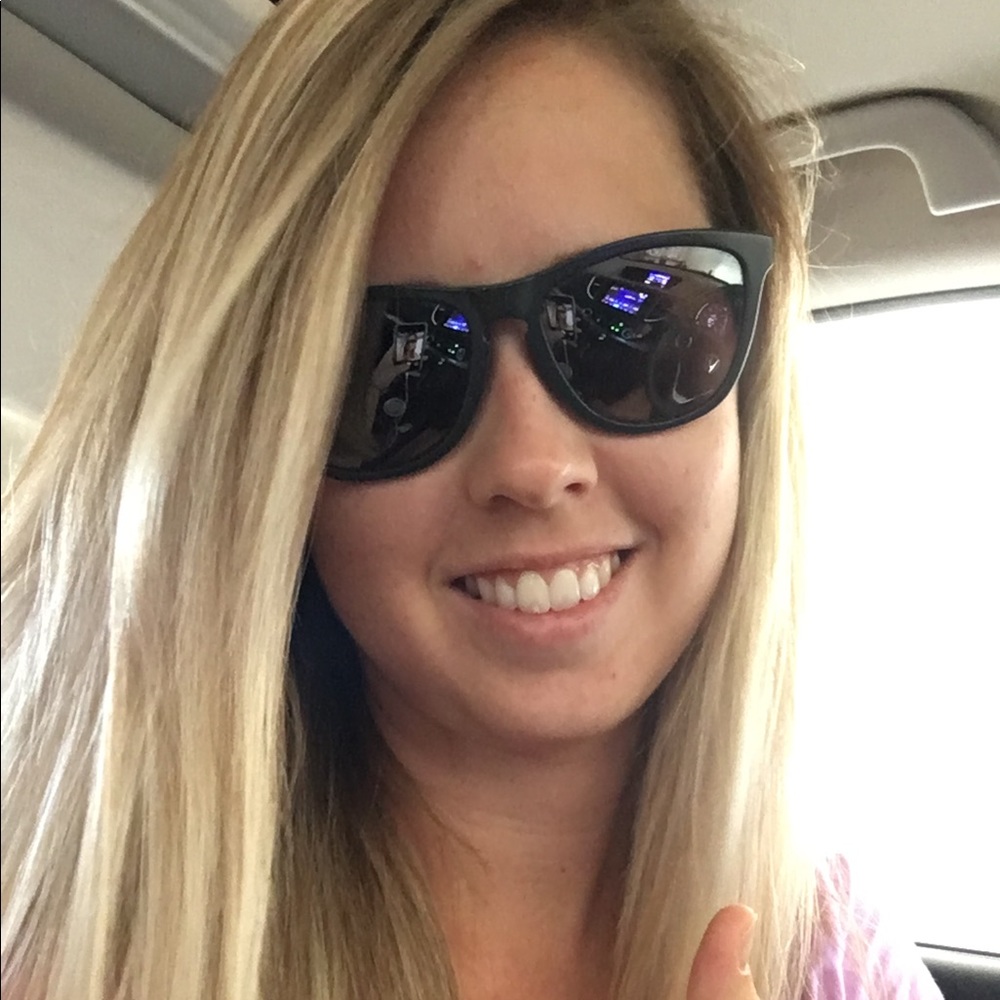 Meet your Posher, Jessica